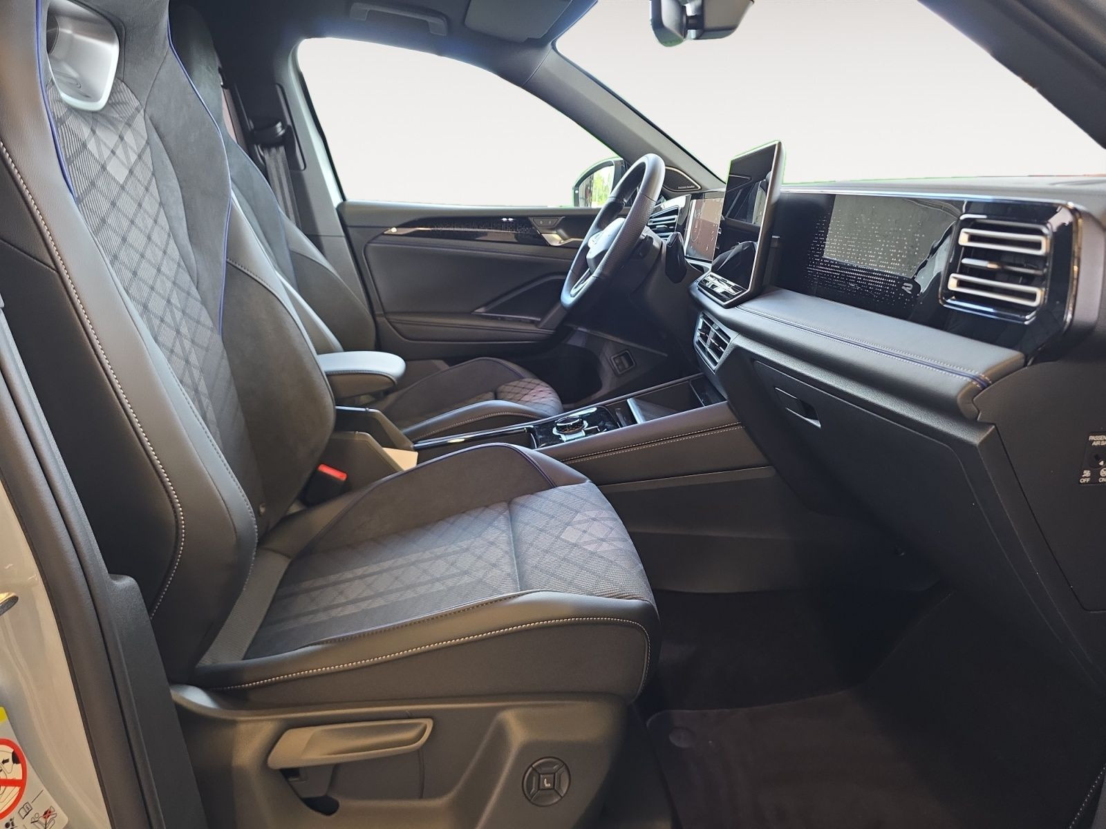Volkswagen - Tiguan_16
