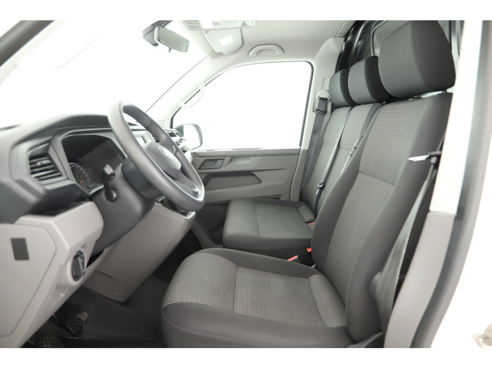 Volkswagen - T6.1 Transporter_8