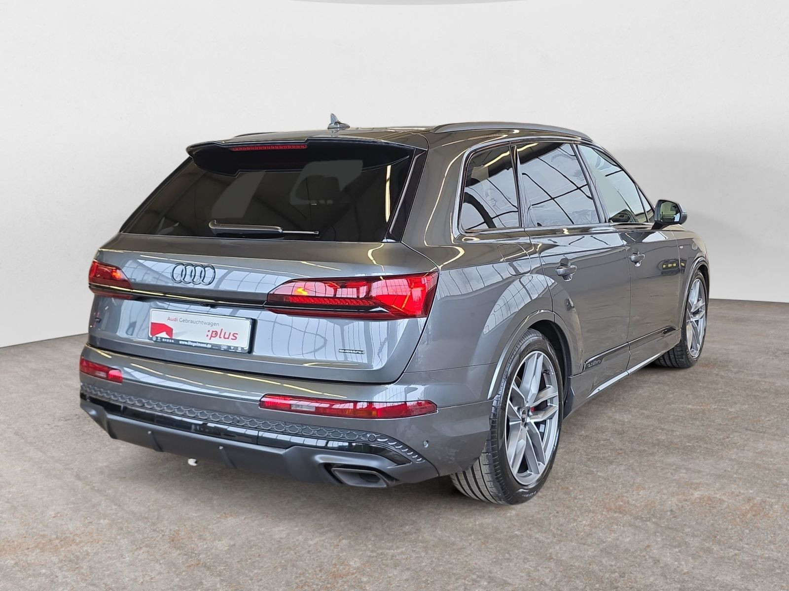 Audi - Q7_7