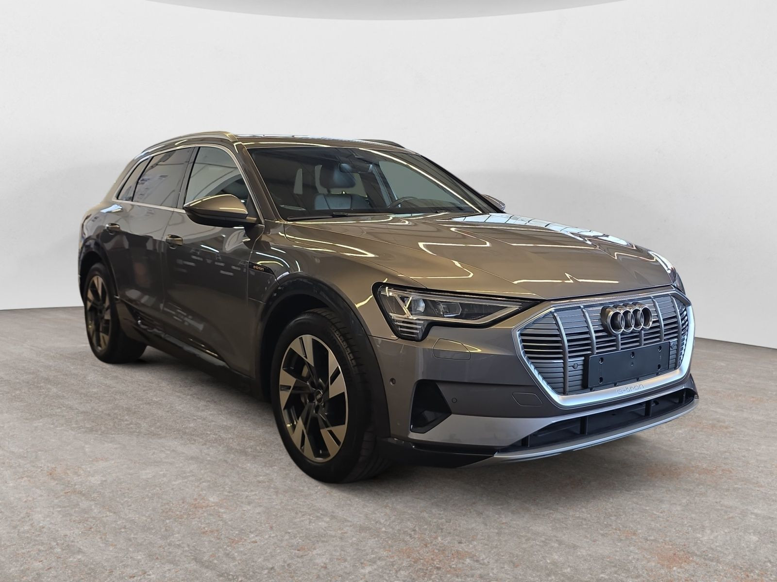 Audi - e-tron_8