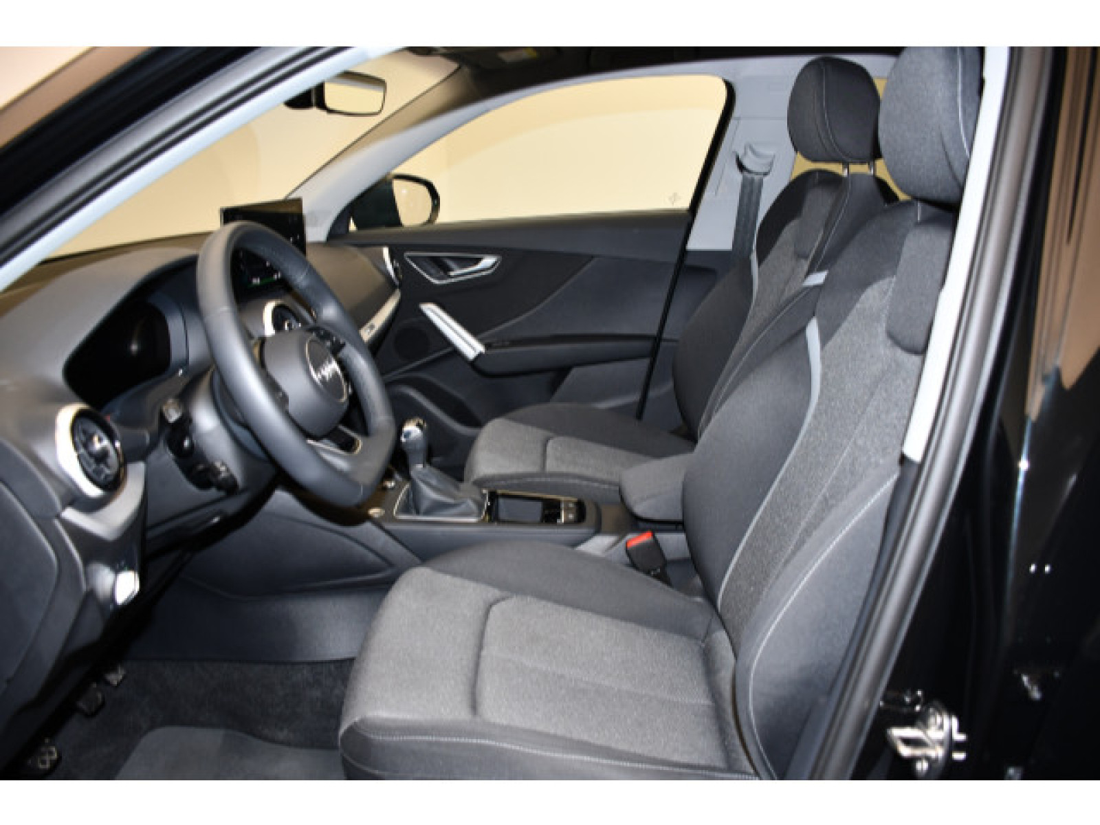 Audi - Q2_5