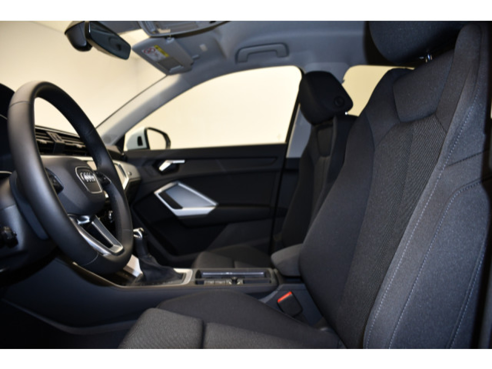 Audi - Q3_5