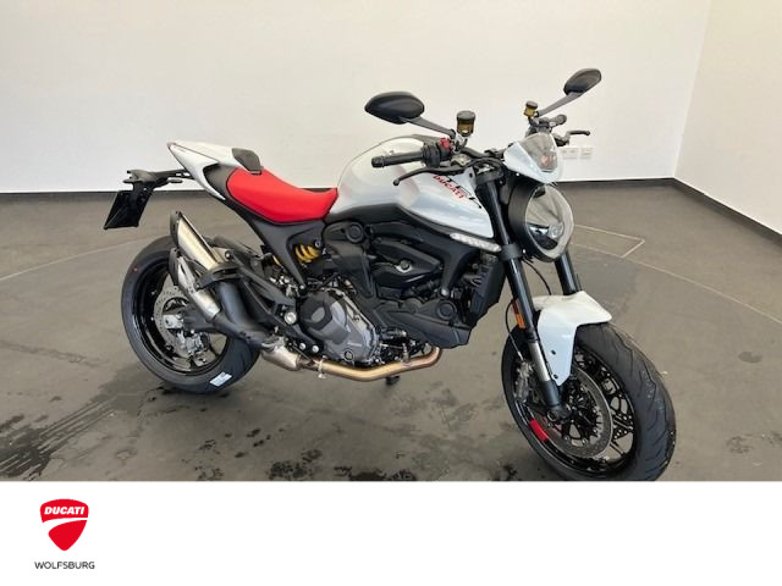 Ducati - Monster +_1