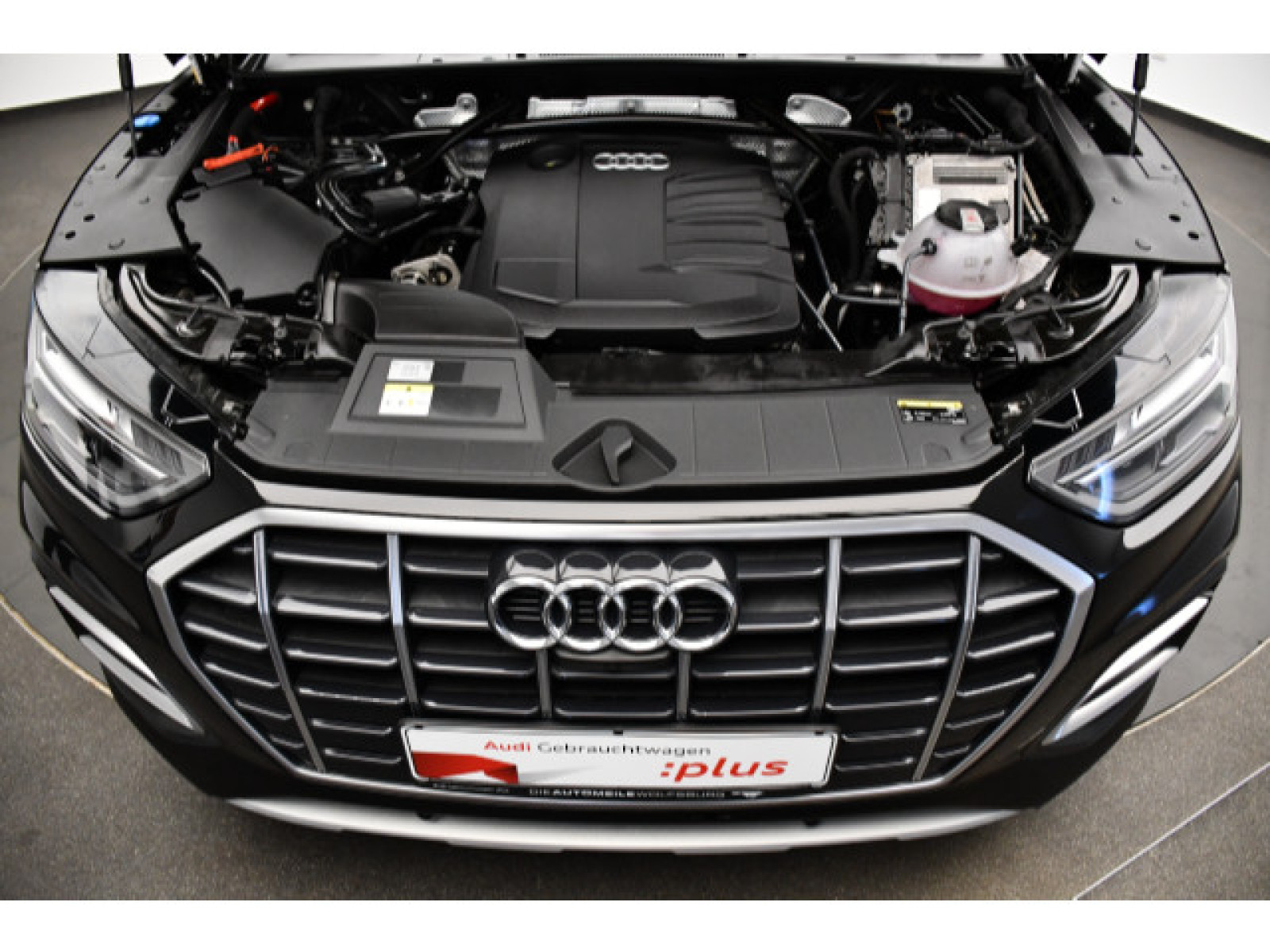 Audi - Q5_13