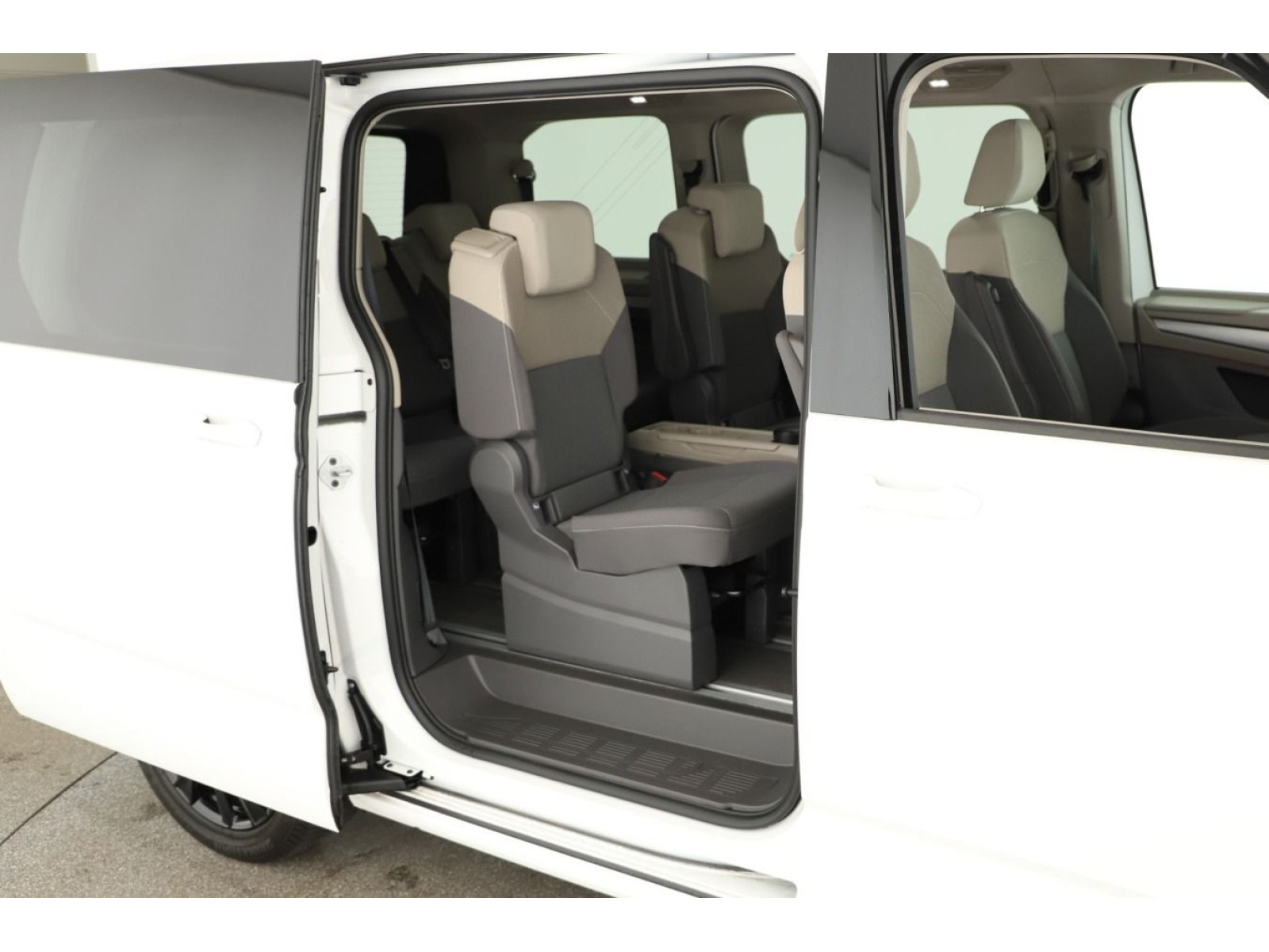 Volkswagen - Multivan_7