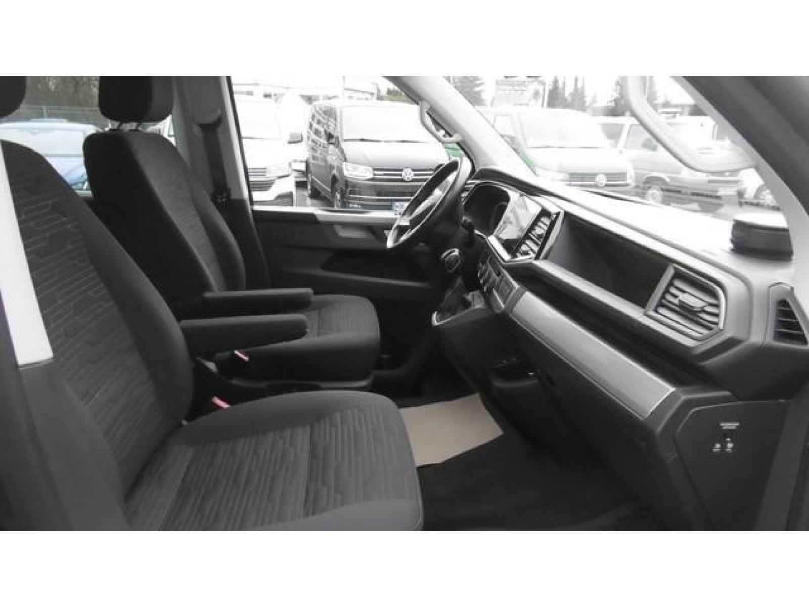 Volkswagen - T6.1 Multivan_16