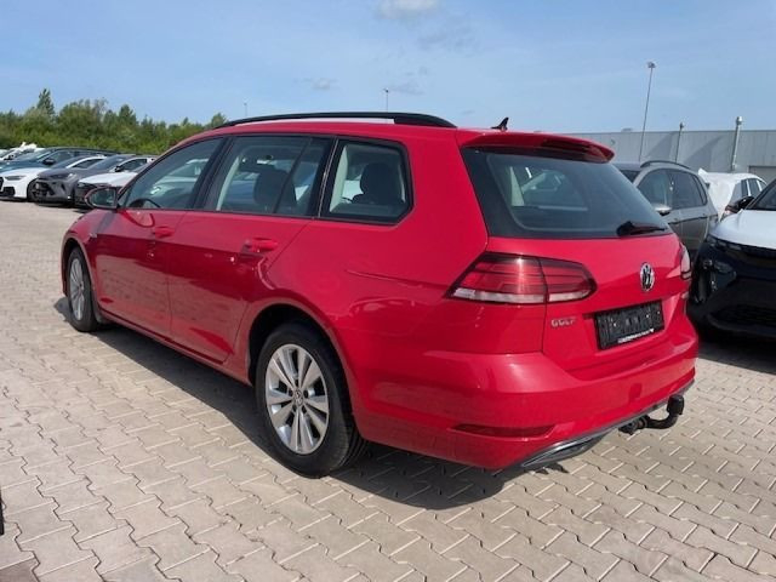 Volkswagen - Golf_4