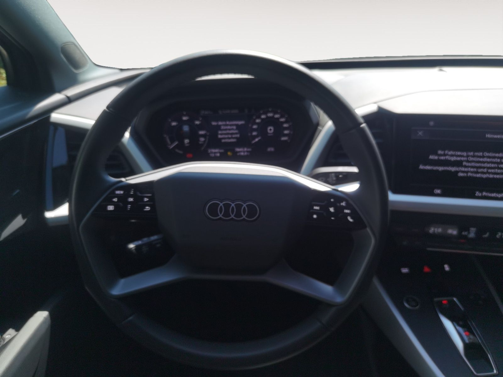 Audi - Q4 e-tron_14