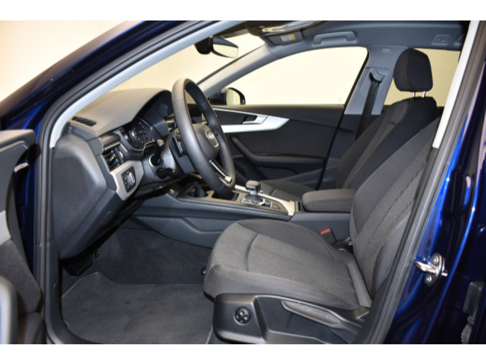 Audi - A4 Avant_4