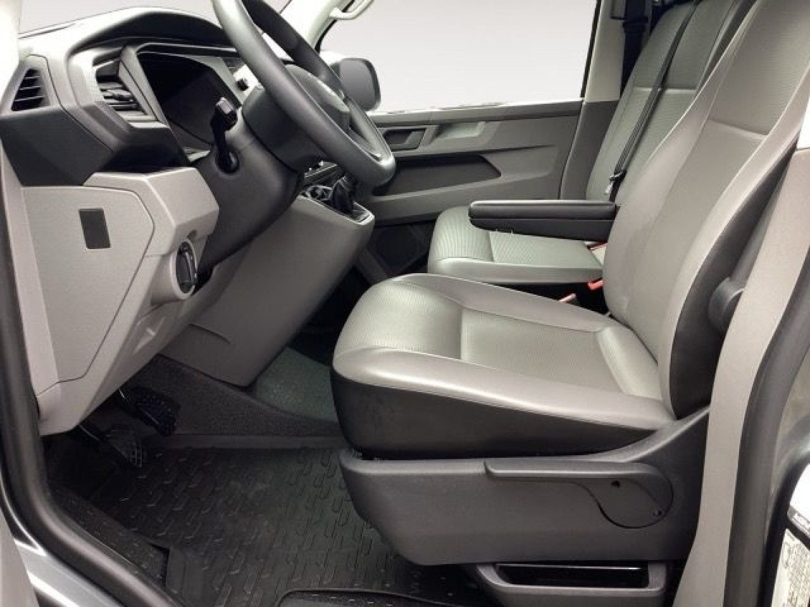 Volkswagen - T6.1 Kombi_10