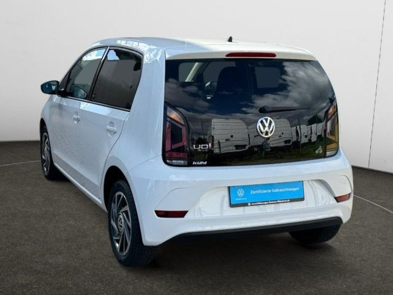 diagonalansicht-hinten-aussen