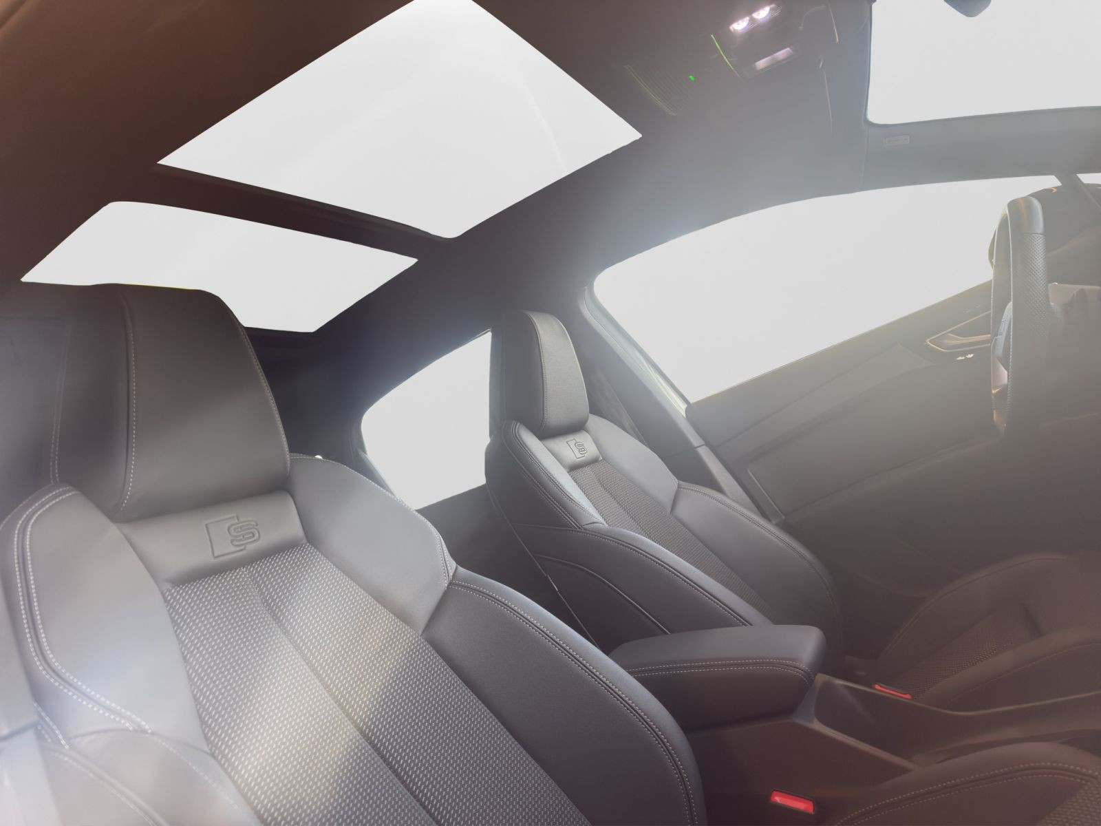 Audi - Q4 e-tron_22