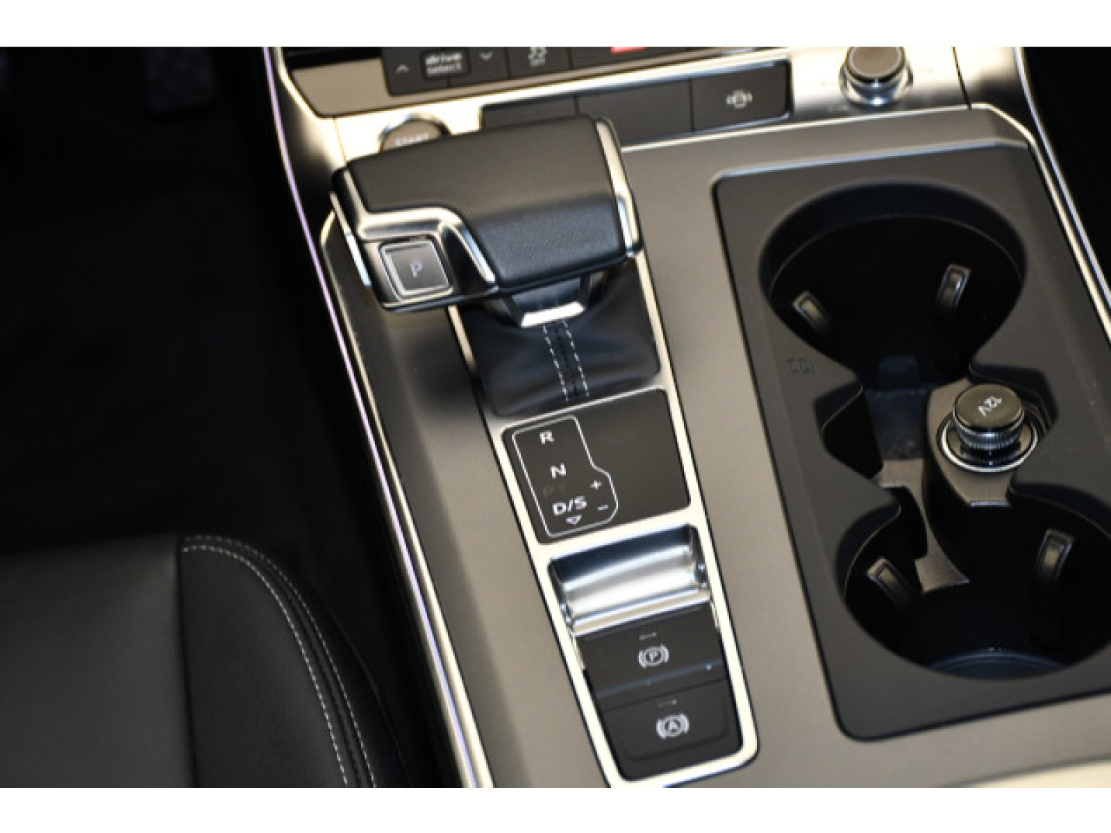 Audi - A6 Avant_6