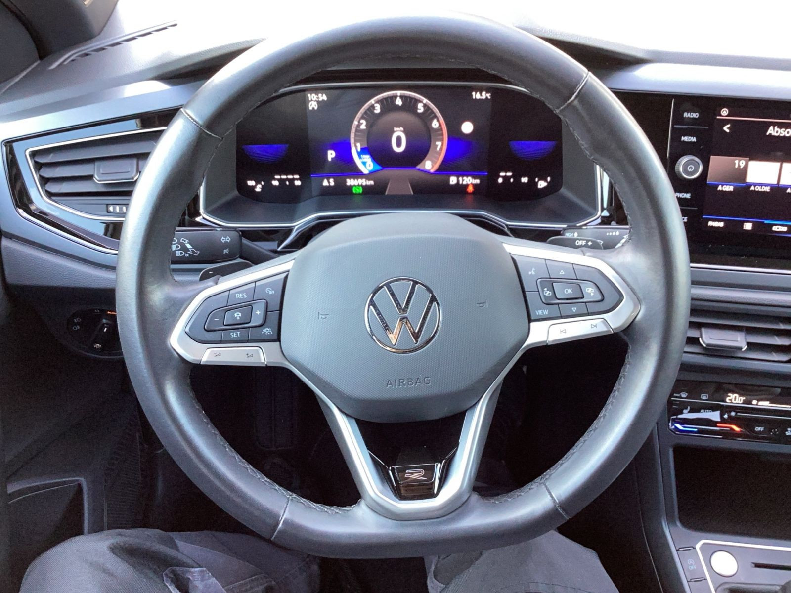 Volkswagen - Taigo_10