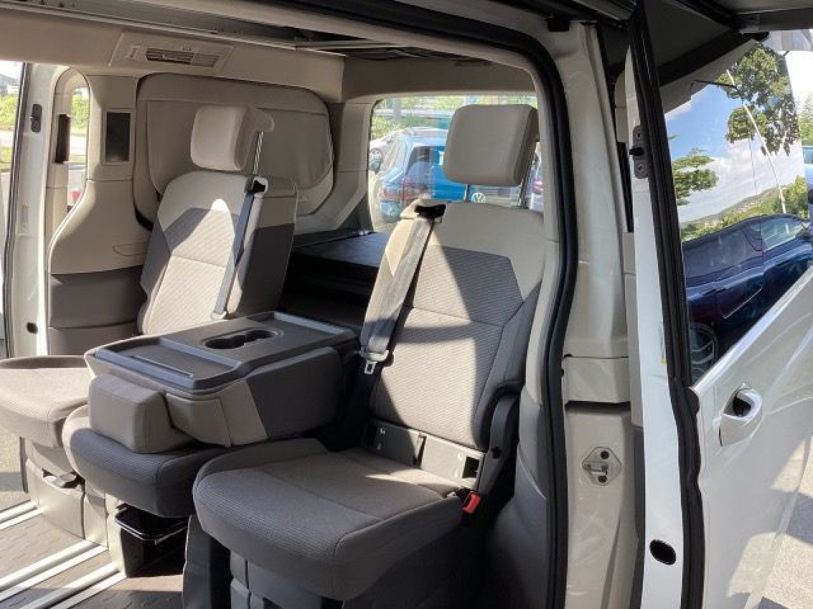 Volkswagen - California_22