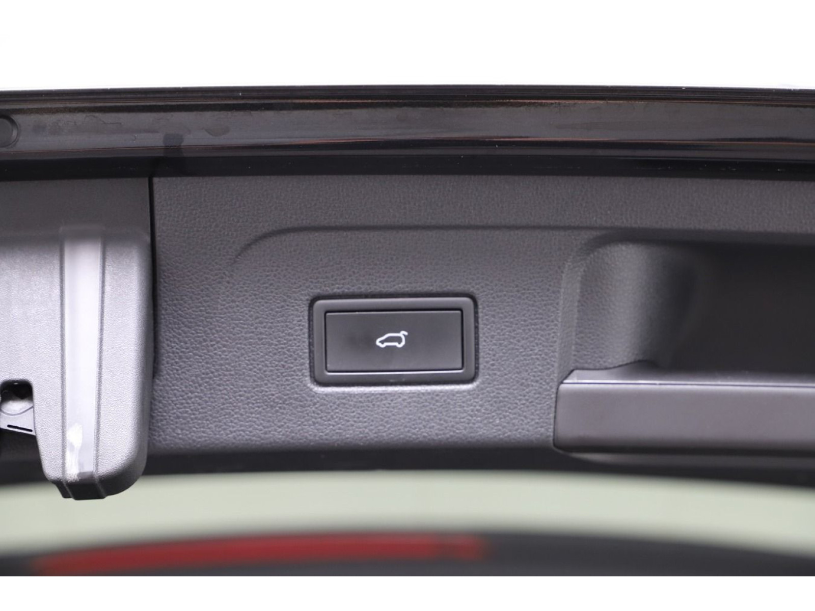 Volkswagen - Touran_16