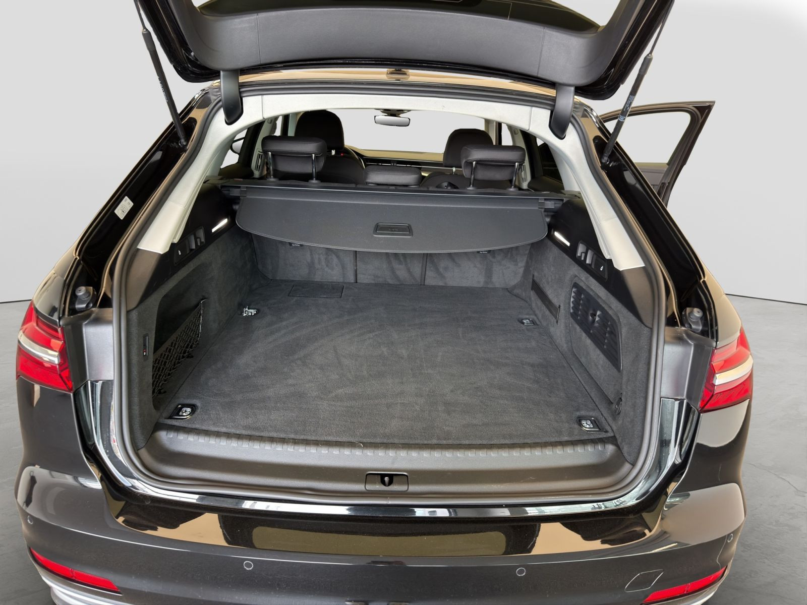Audi - A6 Avant_18
