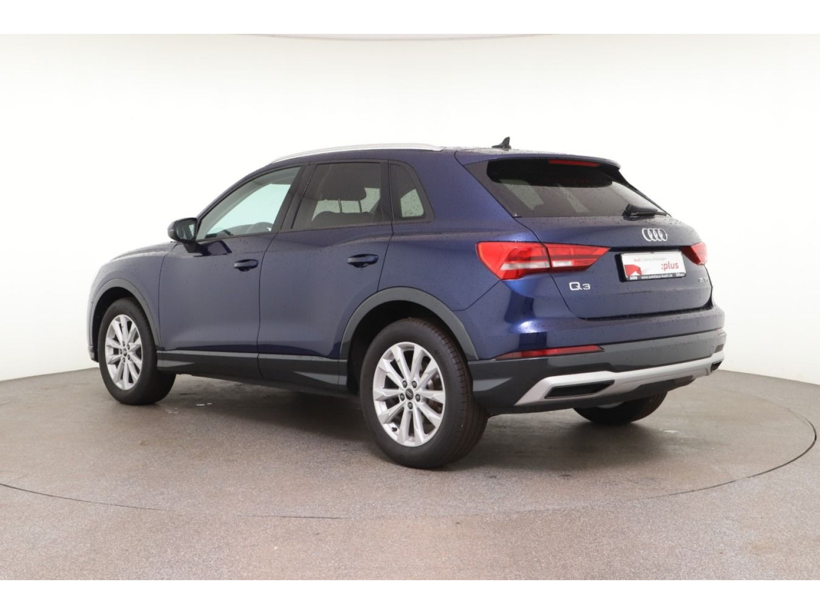 Audi - Q3_5