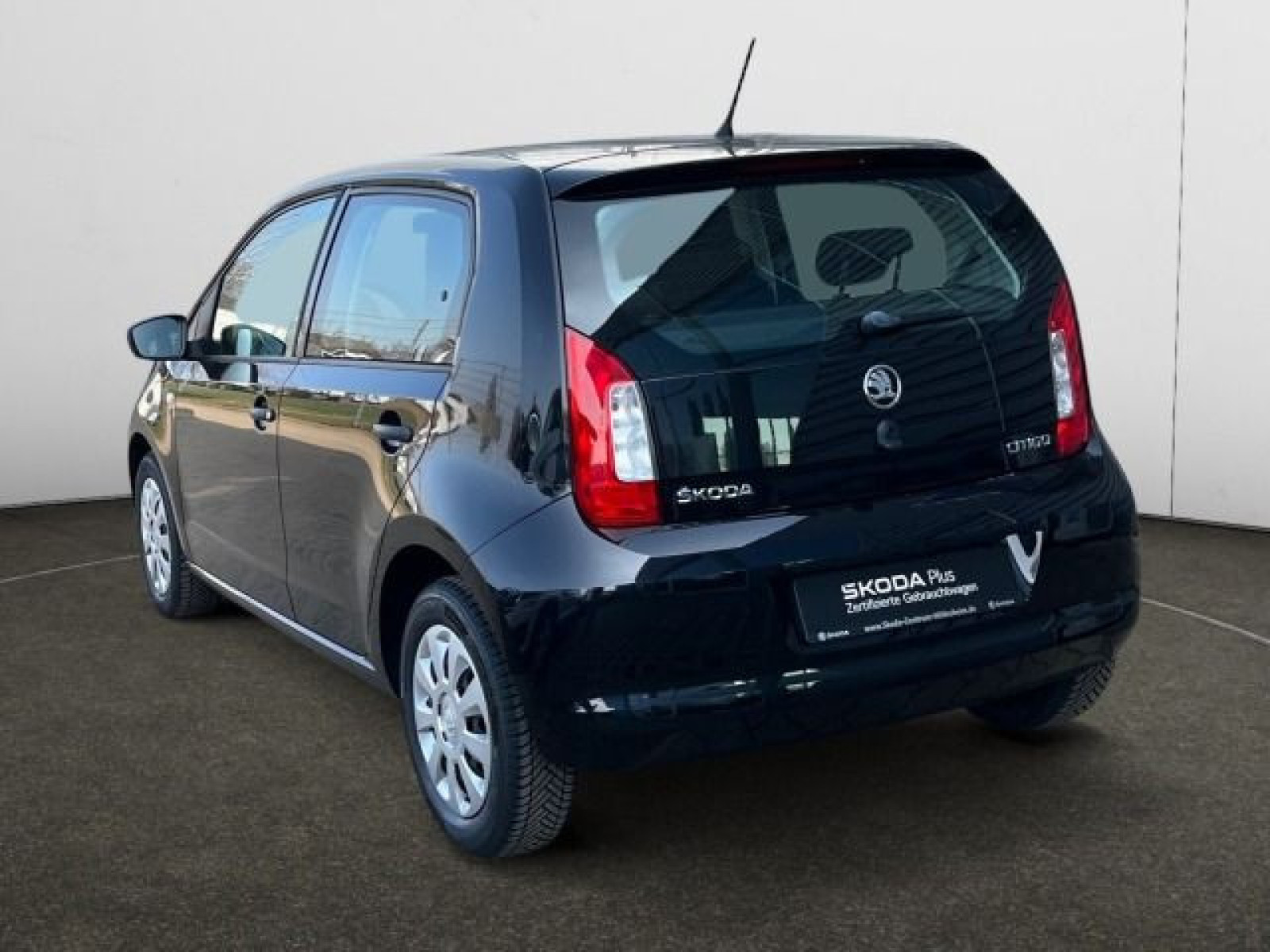 diagonalansicht-hinten-aussen