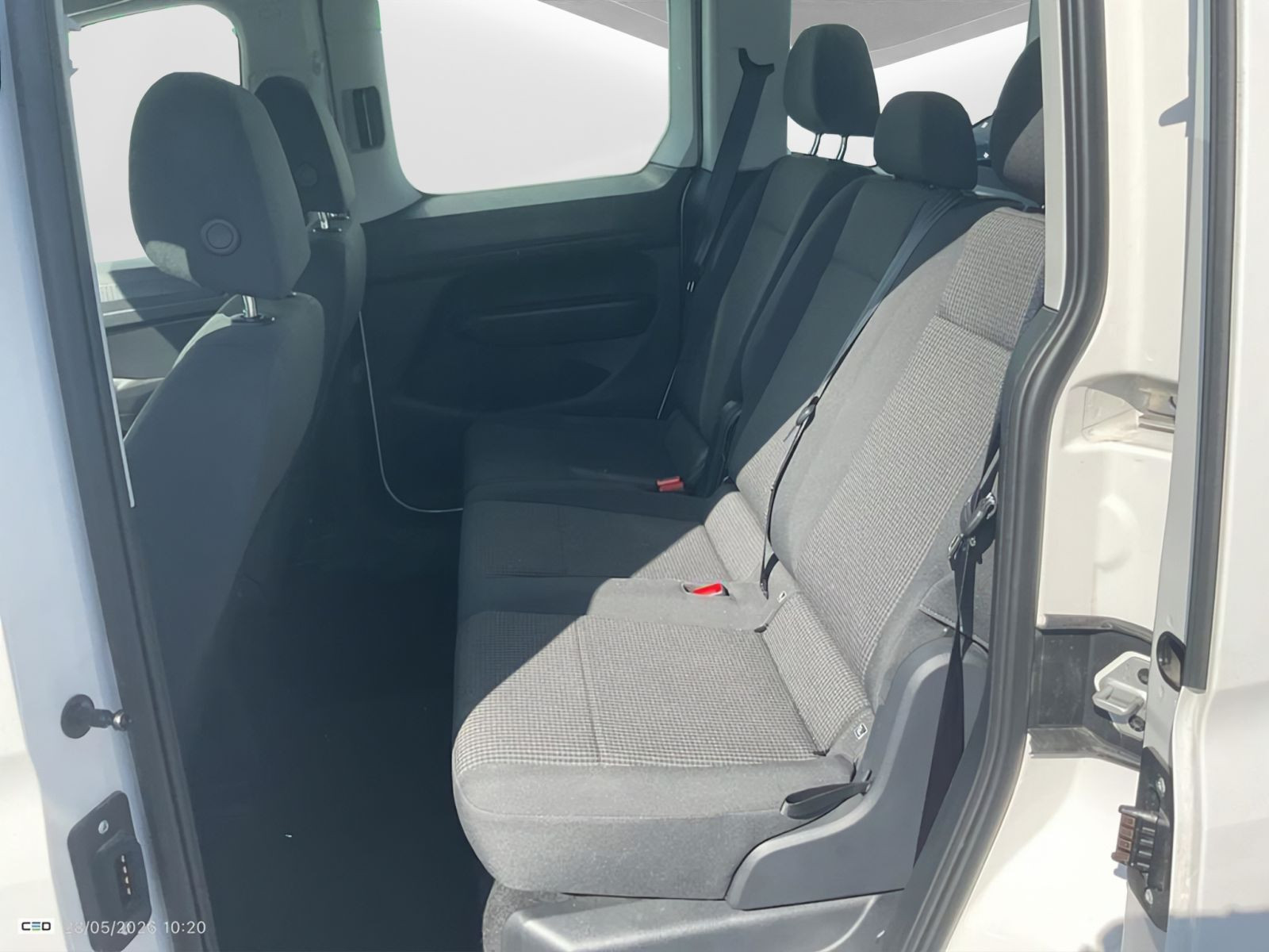 Volkswagen - Caddy_8
