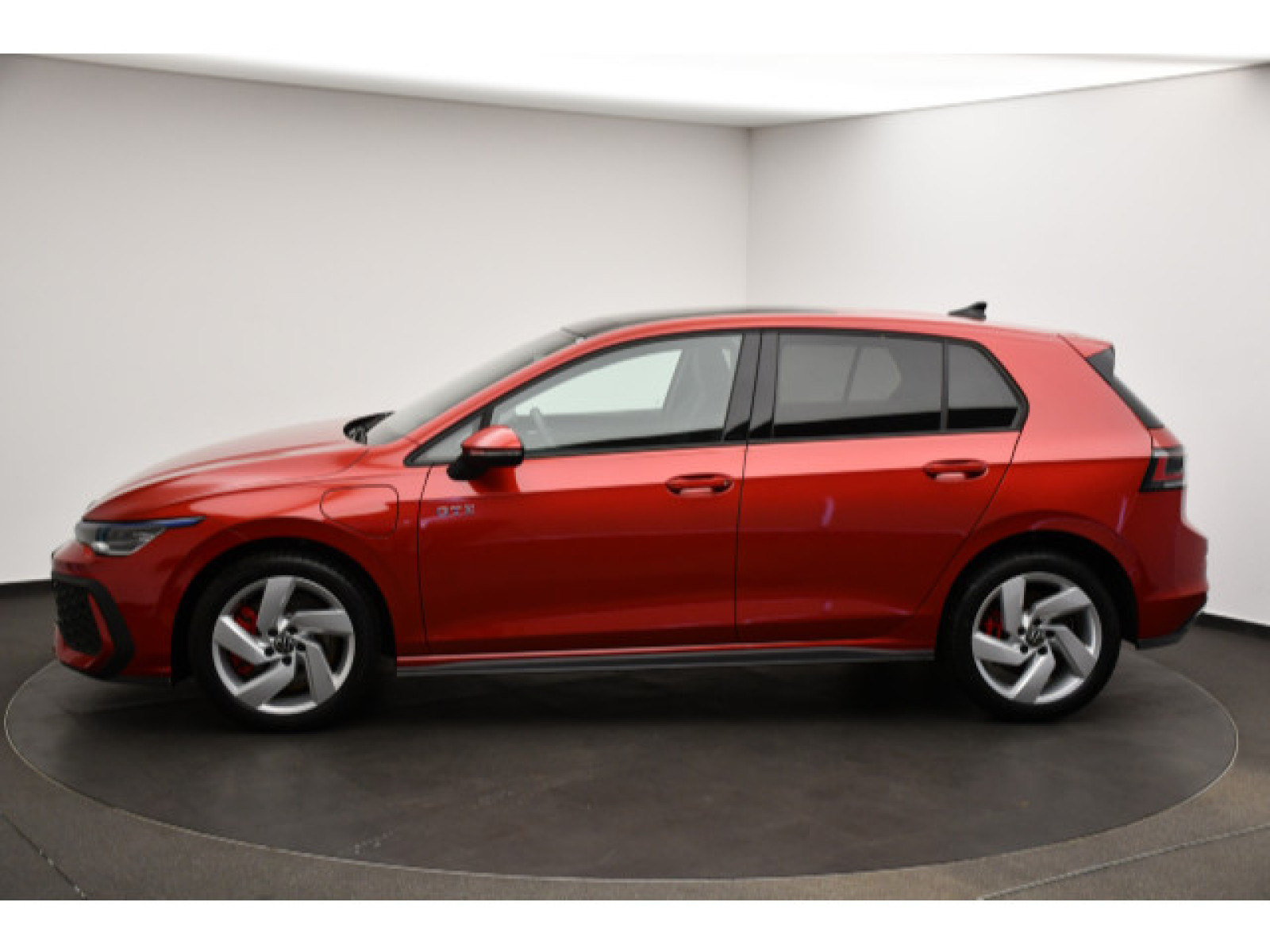 Volkswagen - Golf_18