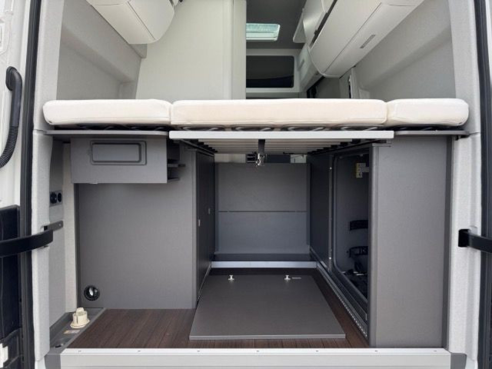 Volkswagen - Crafter_16