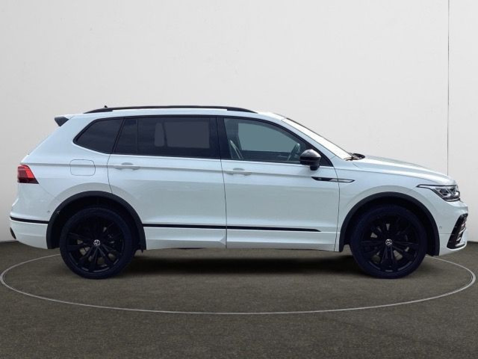 Volkswagen - Tiguan Allspace_6