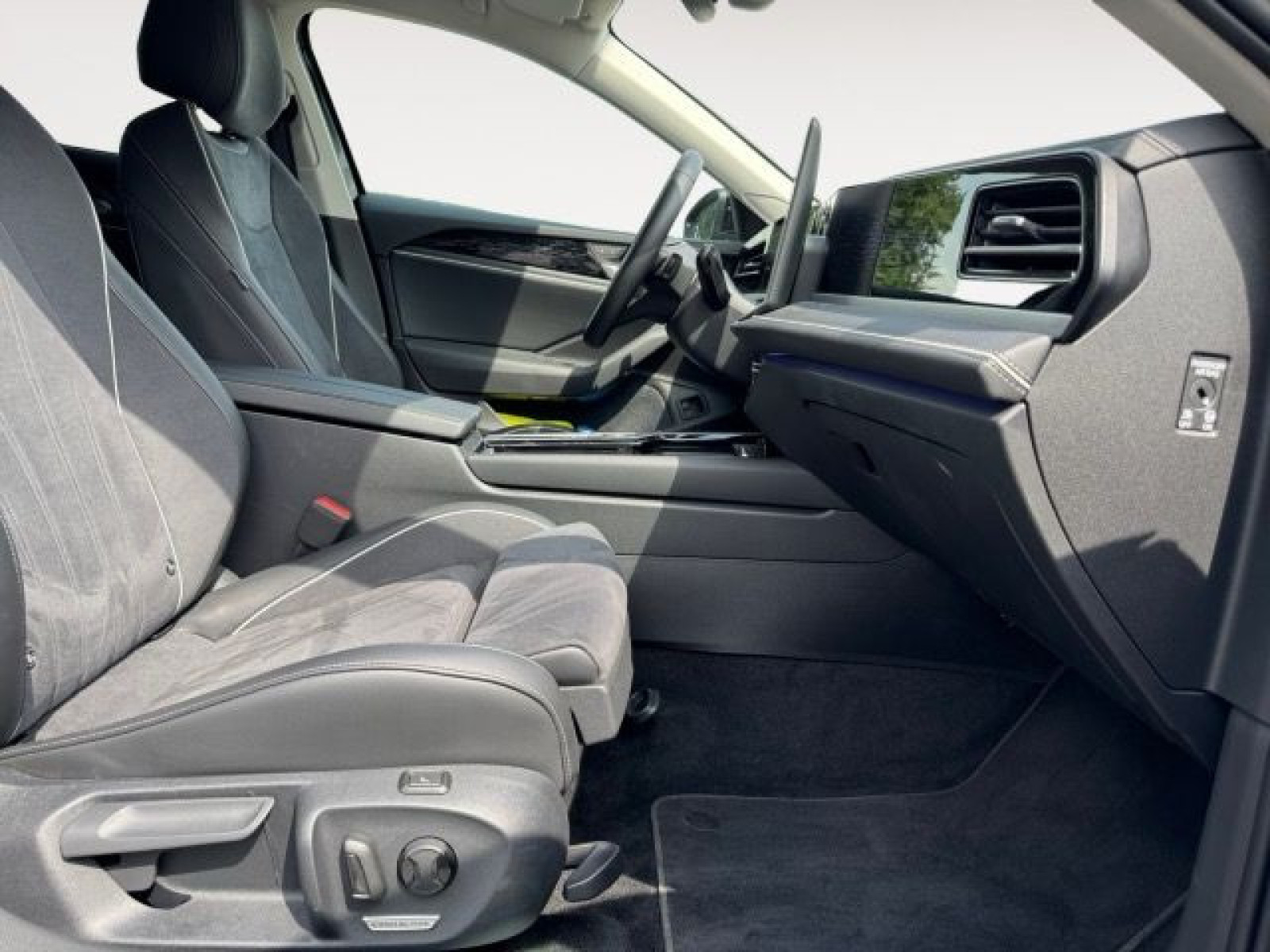 Volkswagen - Passat Variant_15