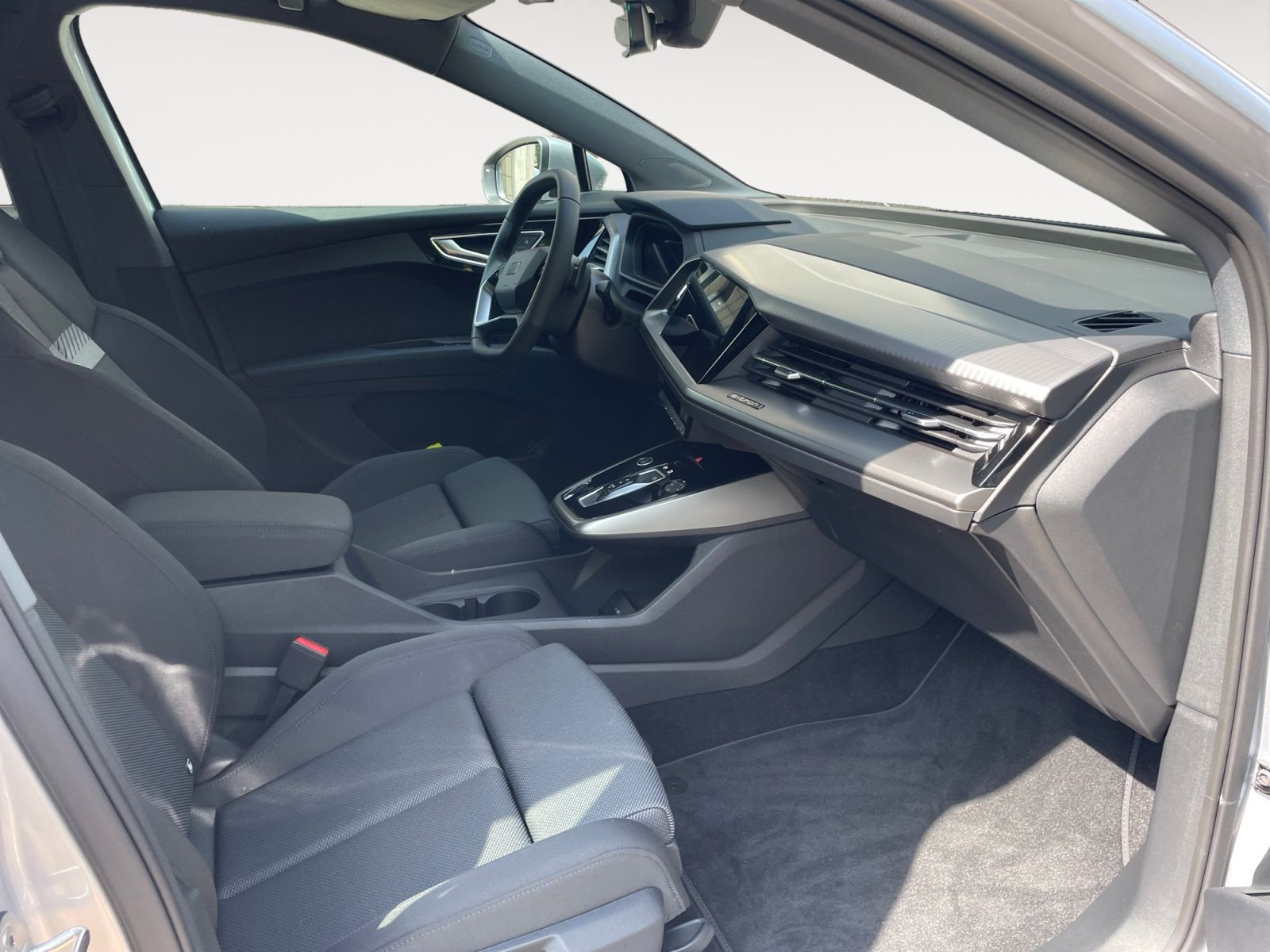 Audi - Q4 e-tron_17