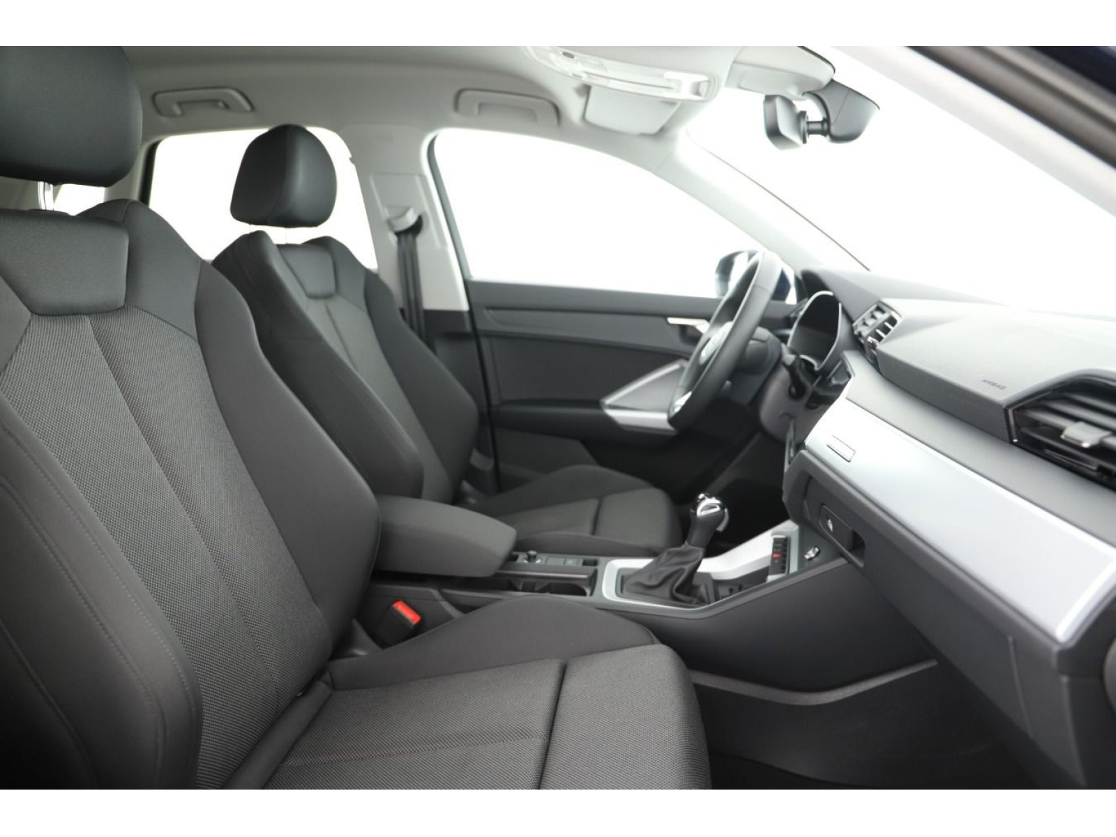 Audi - Q3_8
