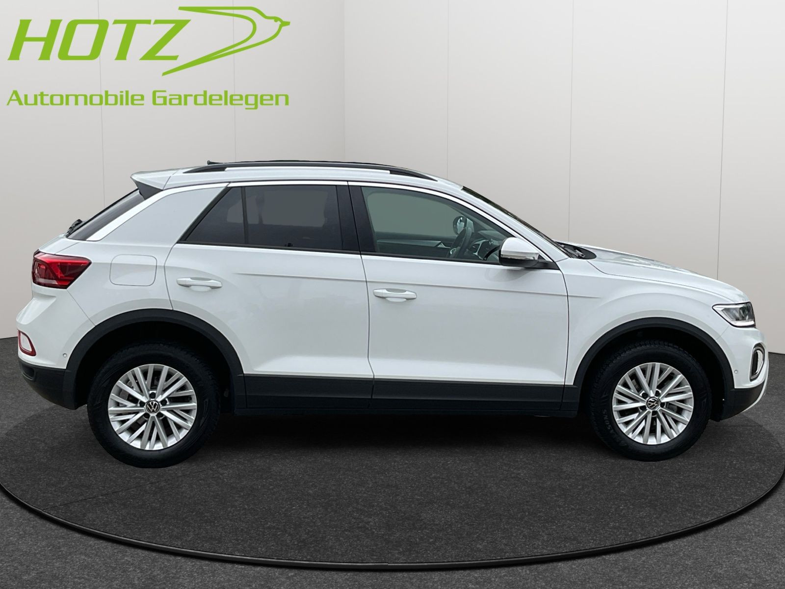 Volkswagen - T-Roc_6
