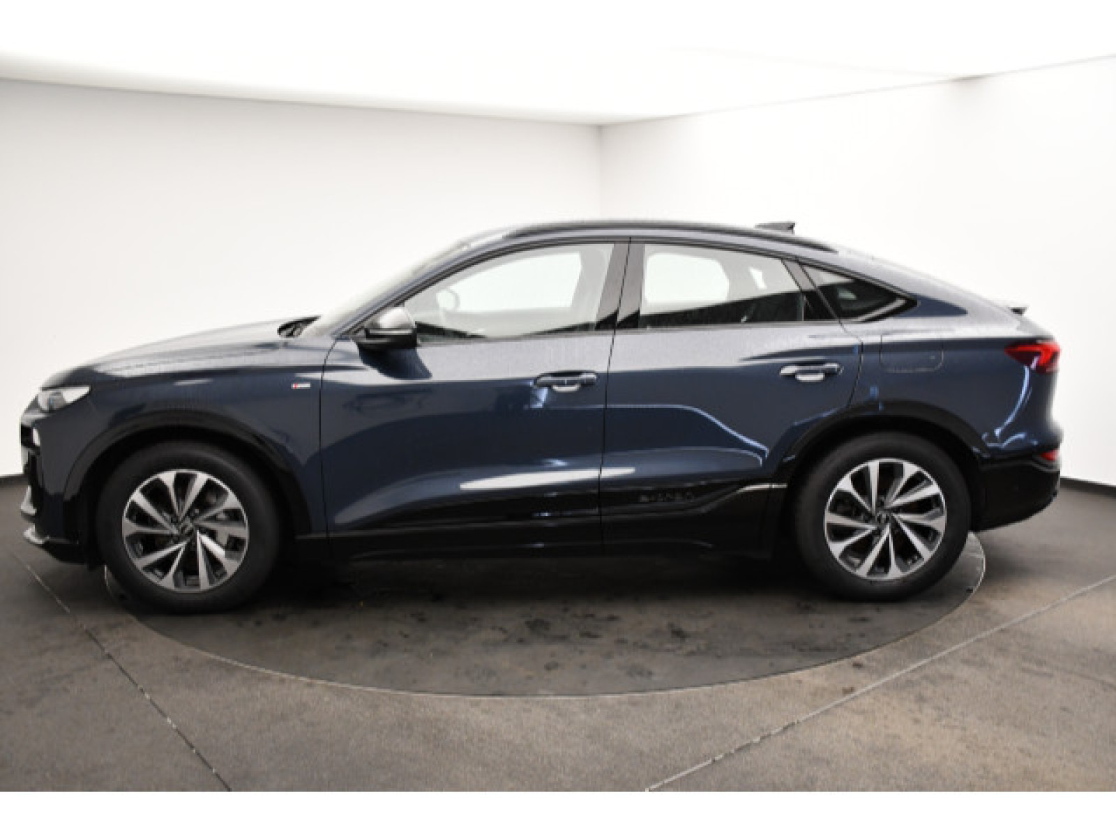 Audi - Q6 Sportback e-tron_19