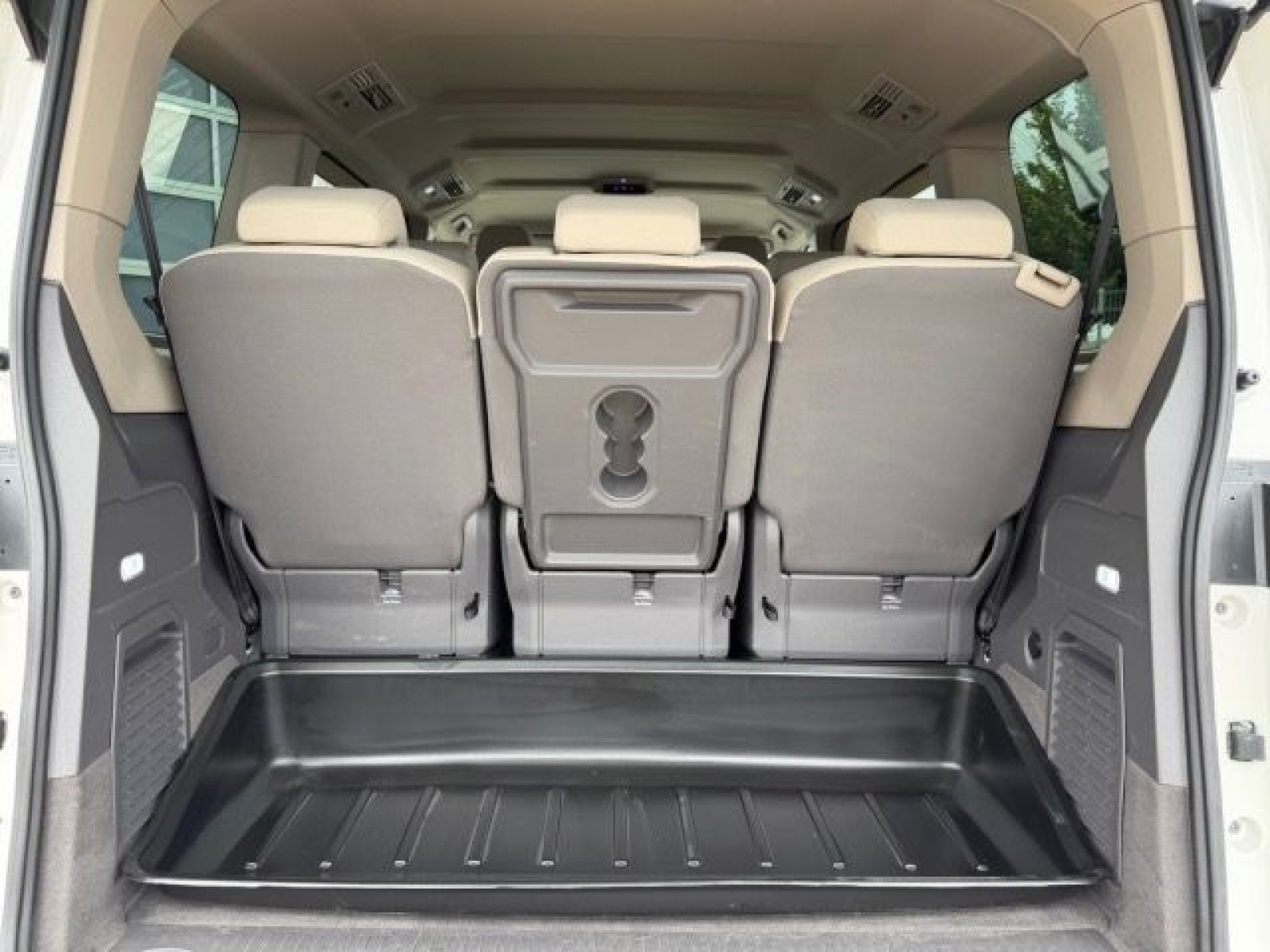 Volkswagen - T7 Multivan_17