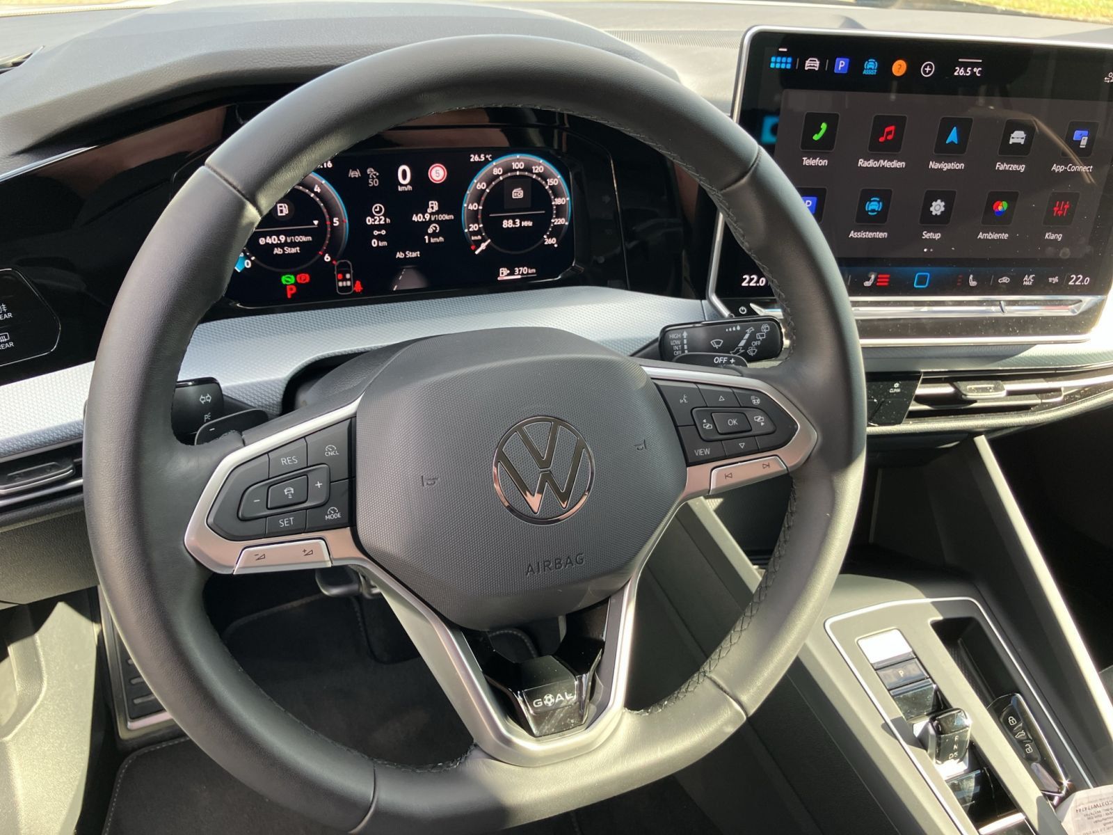 Volkswagen - Golf_10