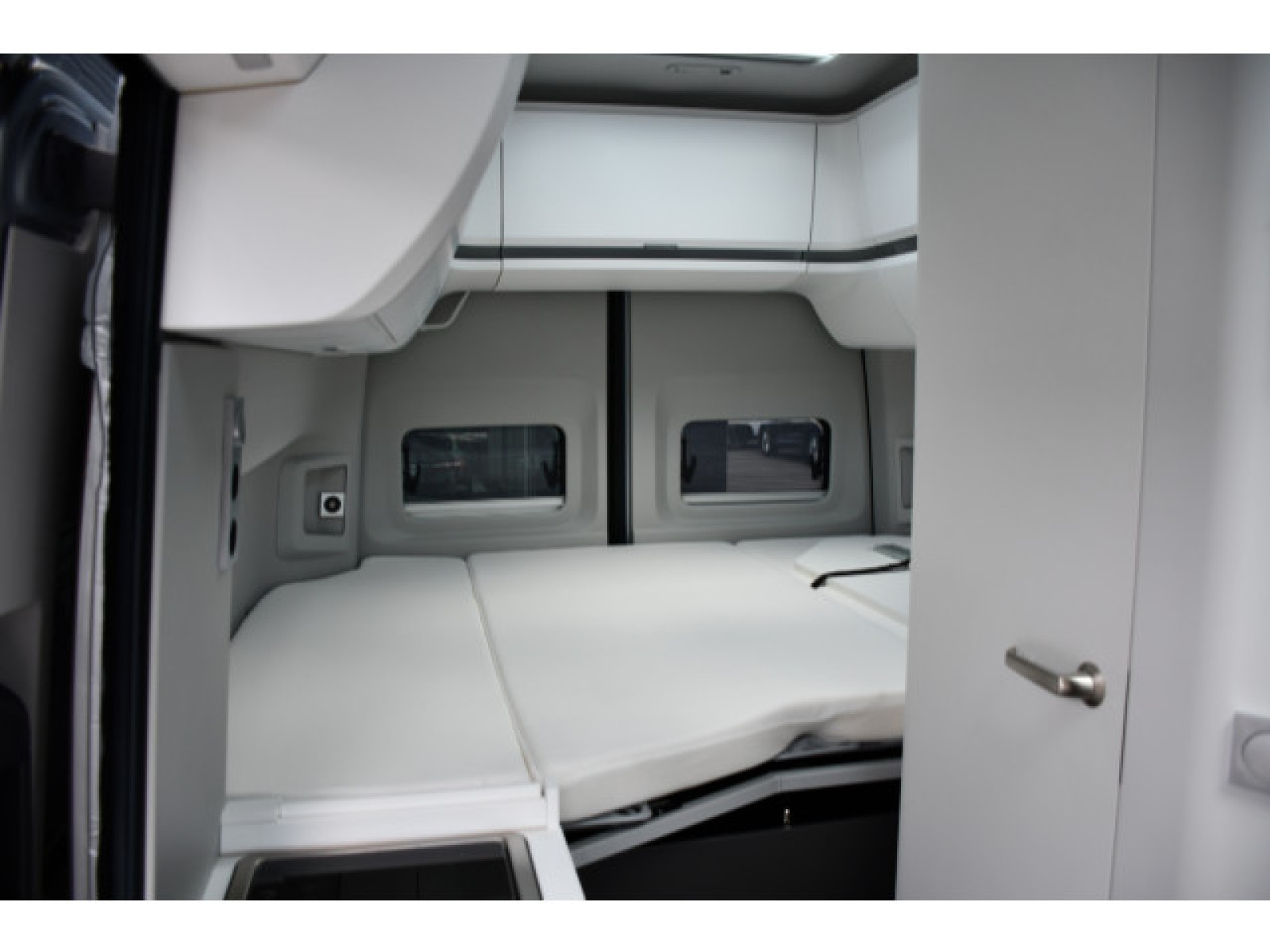 Volkswagen - Grand California 600_18