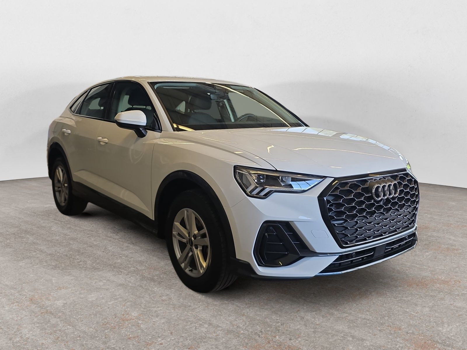 Audi - Q3 Sportback_8