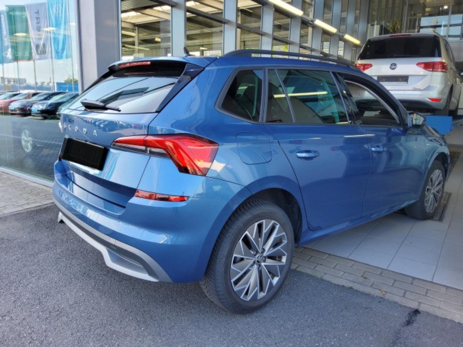 diagonalansicht-hinten-aussen