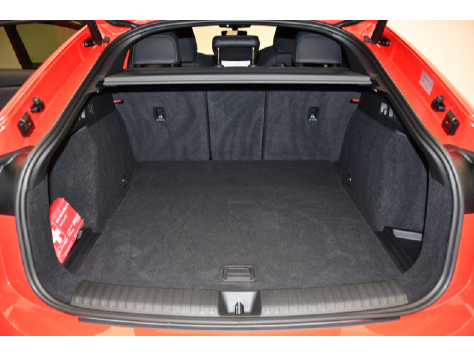 Audi - Q6 Sportback e-tron_14