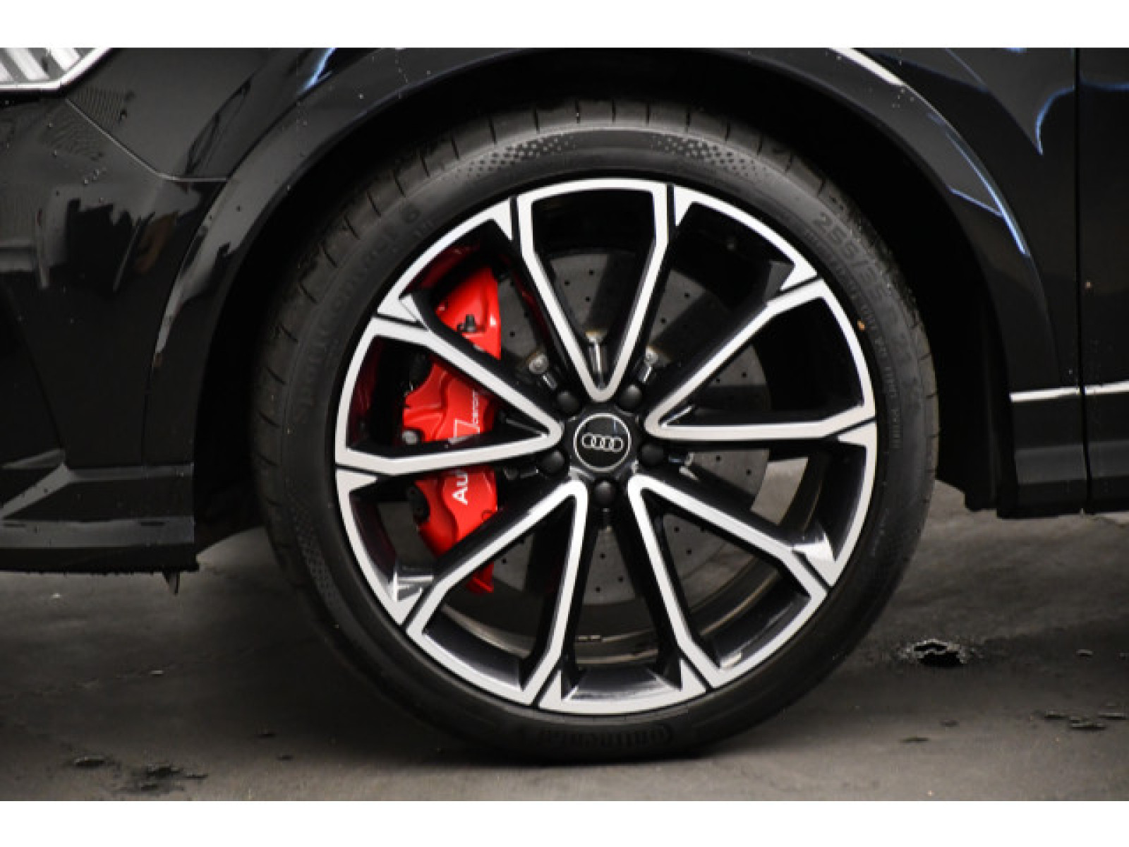 Audi - RS Q3_17