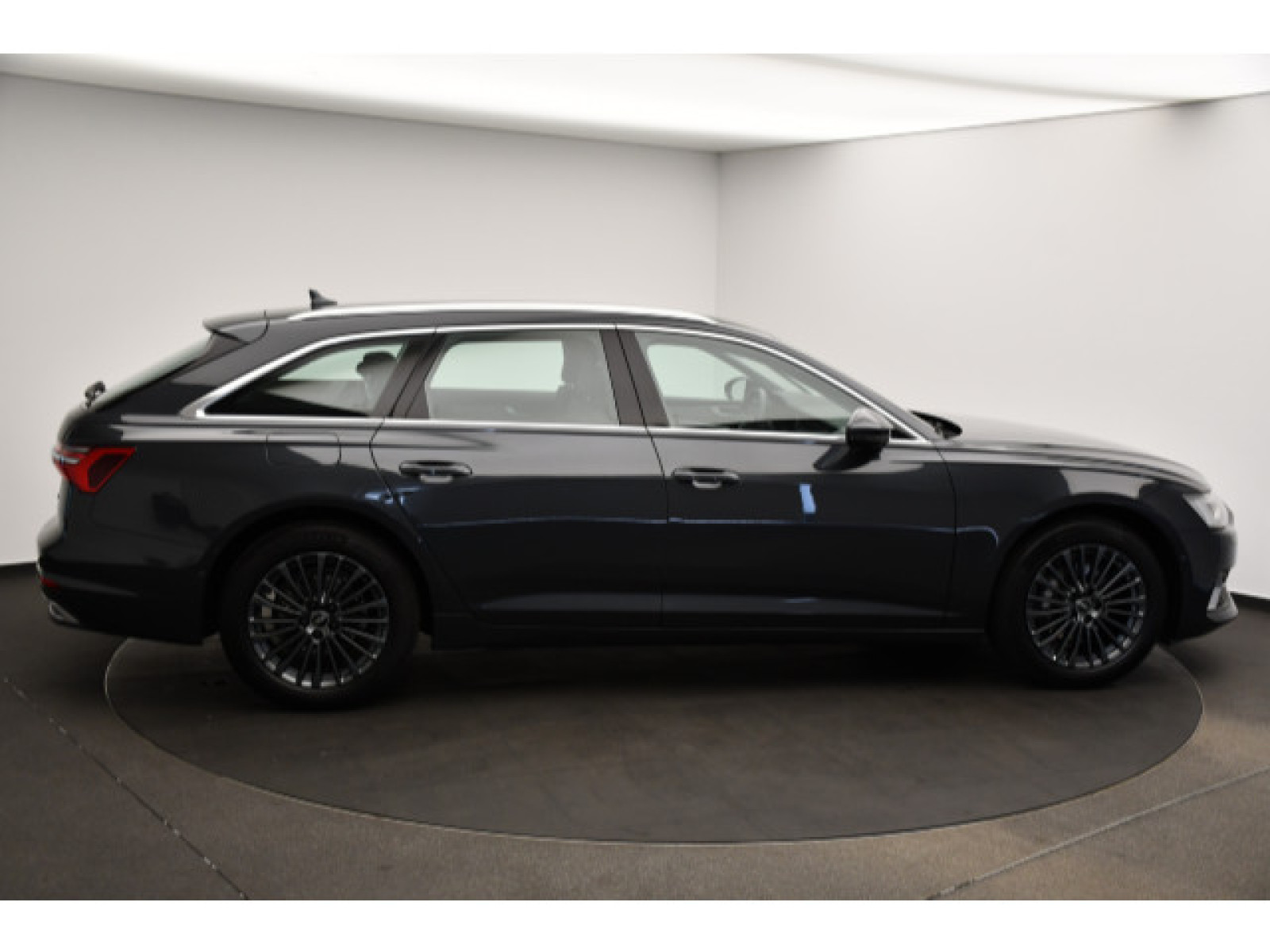 Audi - A6 Avant_12