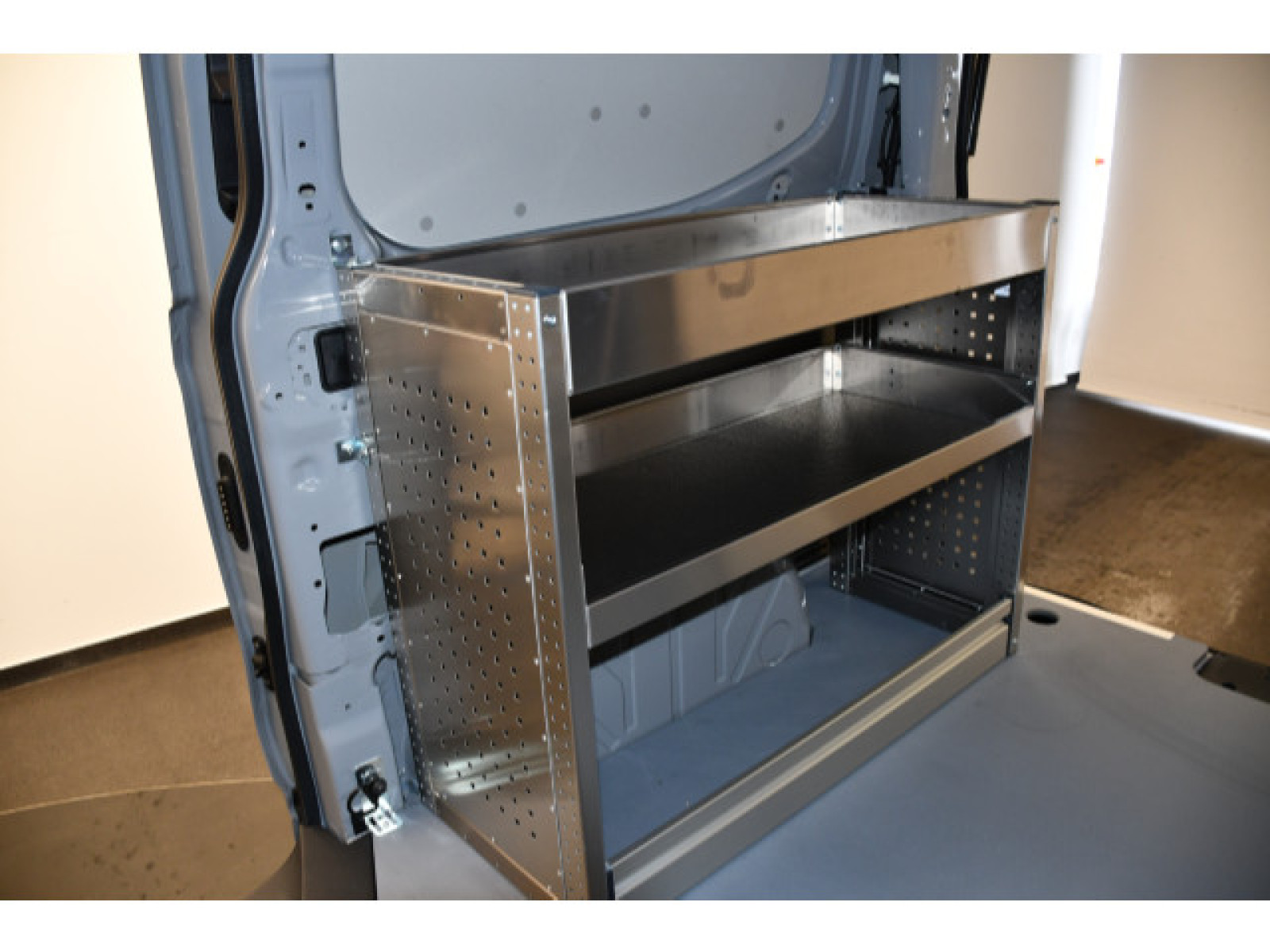 Volkswagen - New Transporter_10