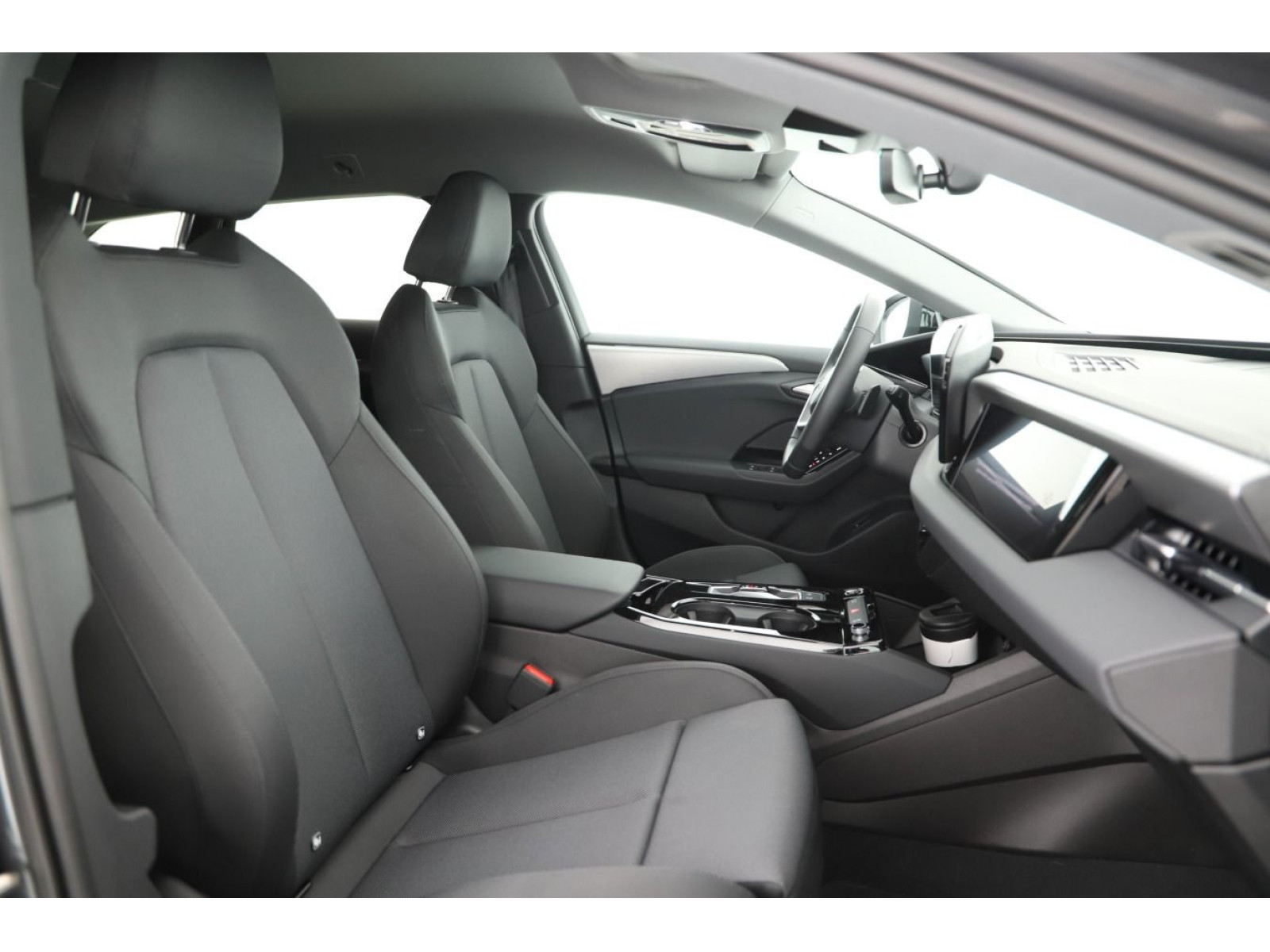 Audi - A6 Avant e-tron_7