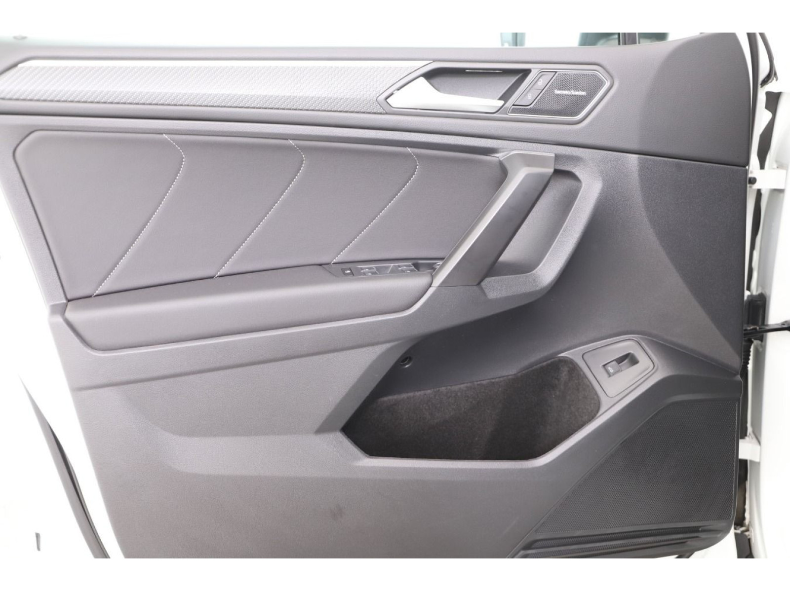 Volkswagen - Tiguan Allspace_13