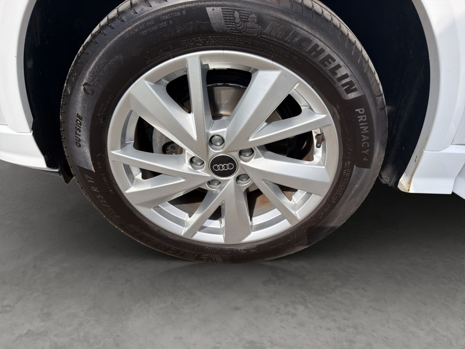 Audi - Q2_19