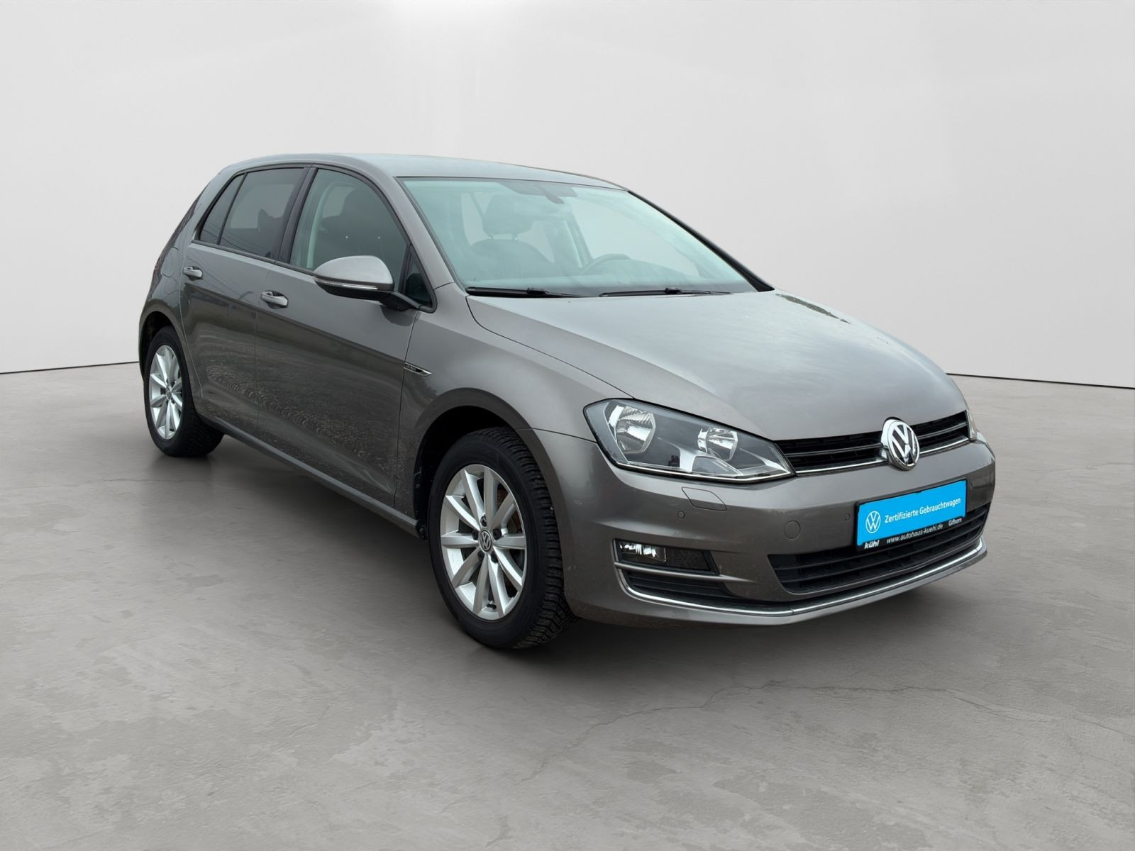 Volkswagen - Golf_7