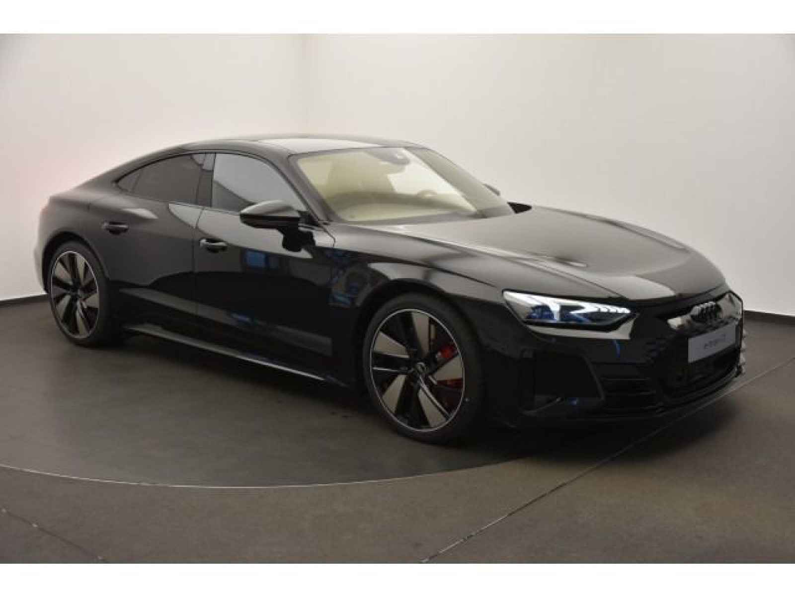 diagonal-frontansicht-aussen