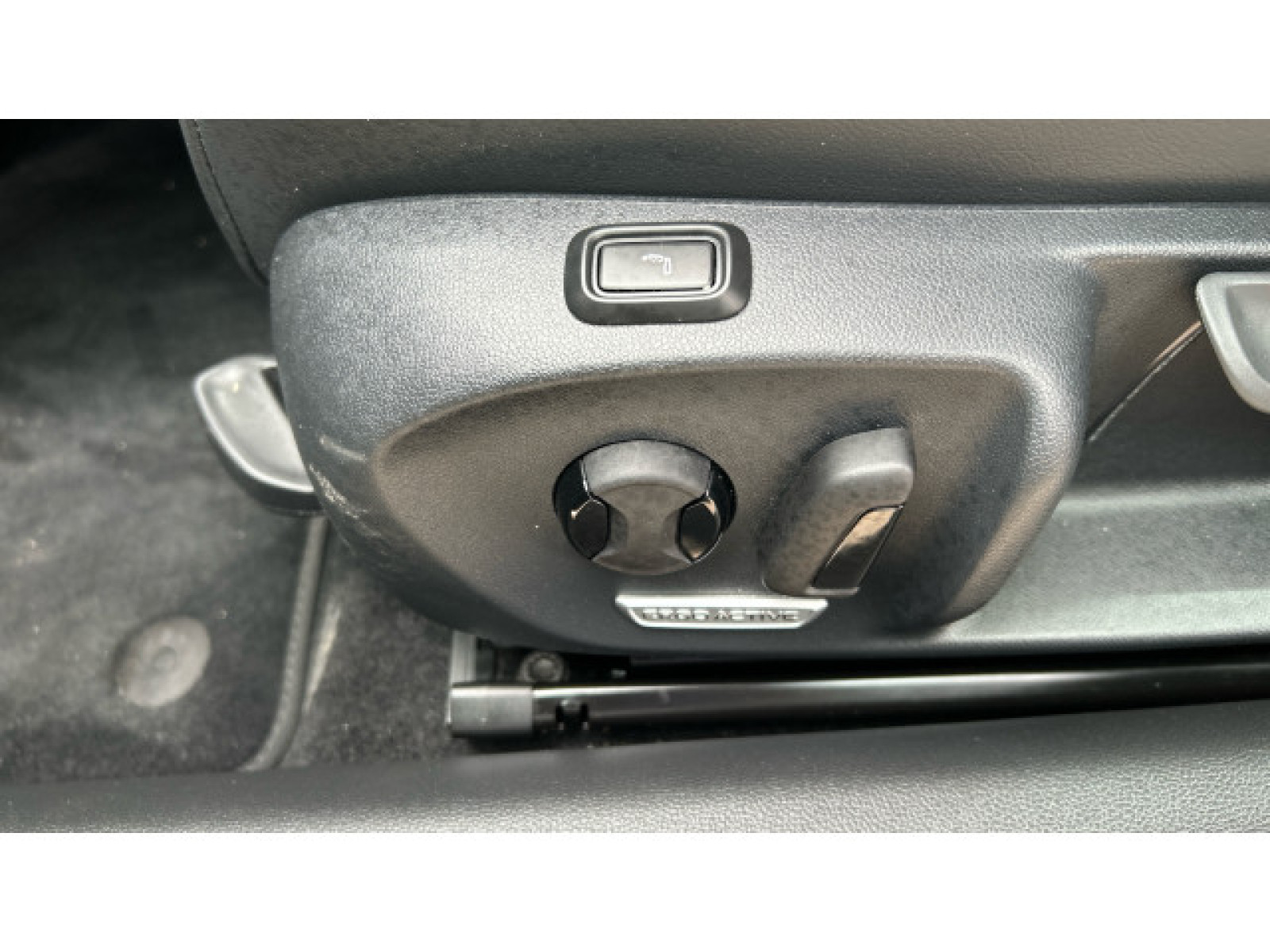 Volkswagen - Passat Variant_13