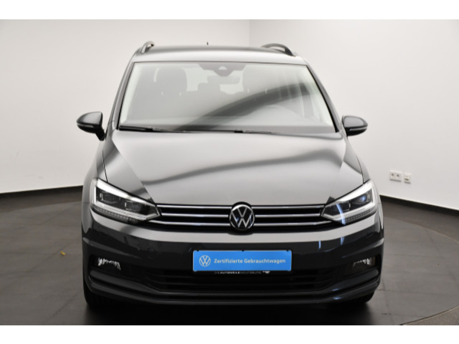 Volkswagen - Touran_20
