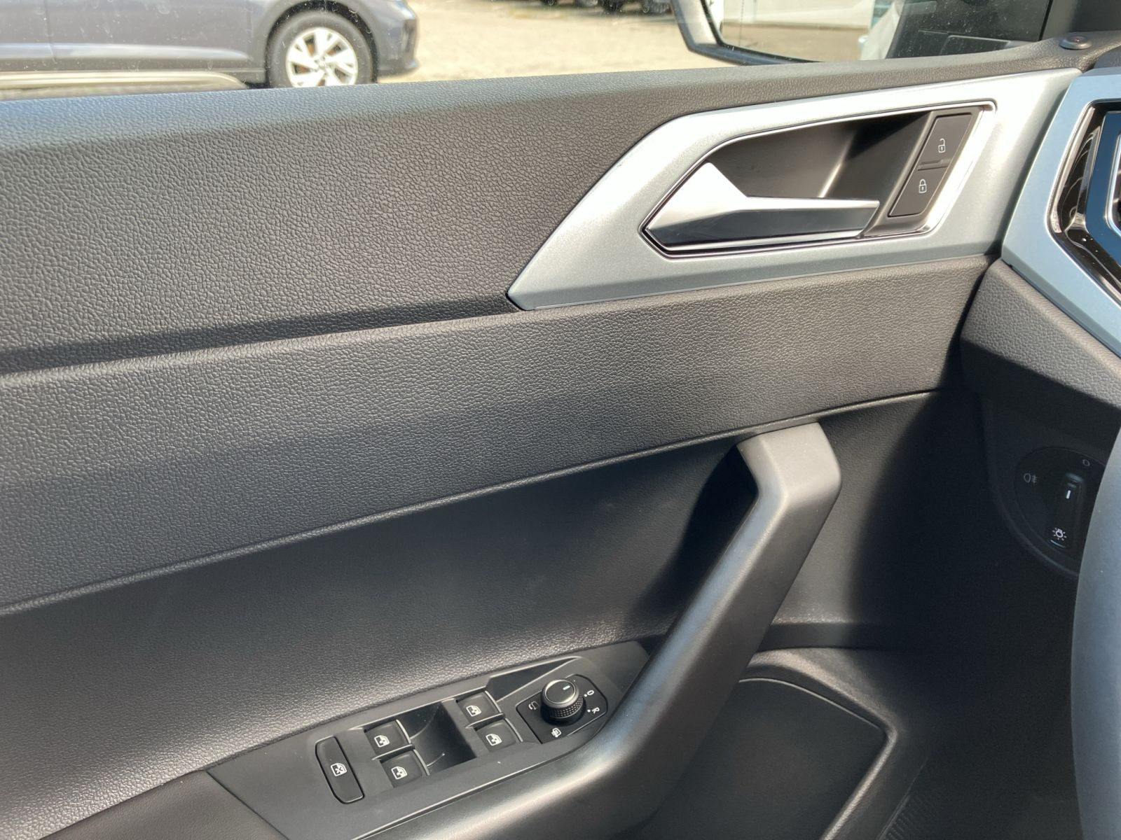 Volkswagen - Polo_15