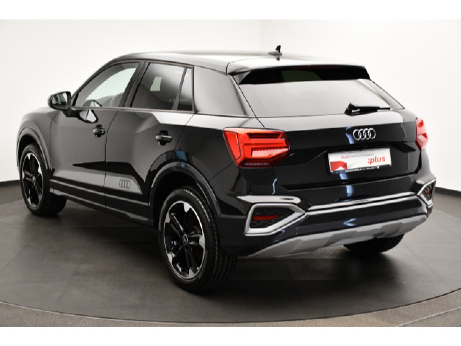 Audi - Q2_18